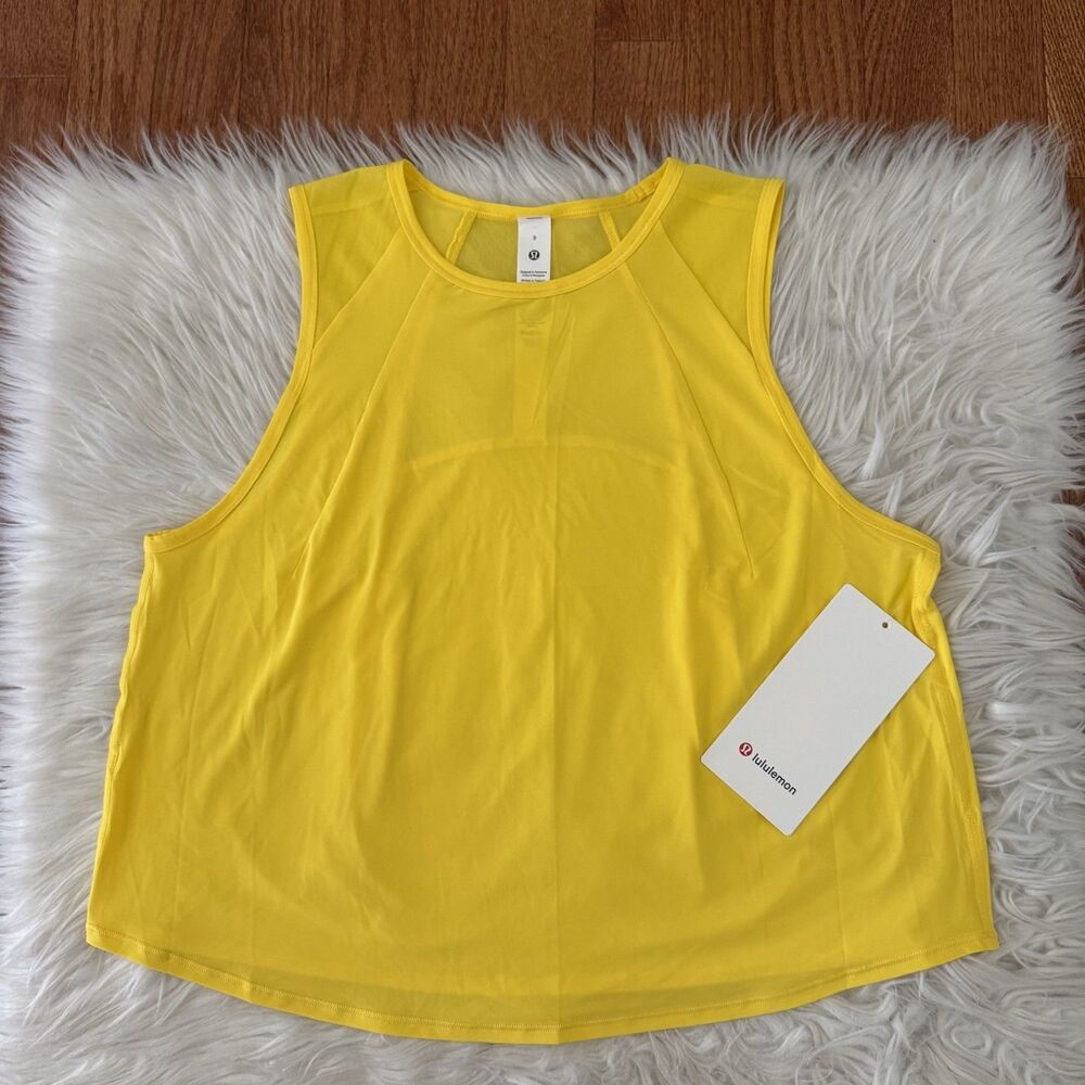 Lululemon Sculpt Cropped Tank Women’s Size 8 Flowy Utility Yellow Quick Dry NWT